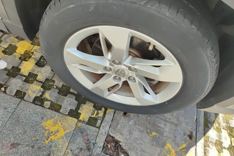 Used Baojun 530 2018 1.5T Manual Comfort Version China V Right Front Wheel Hub
