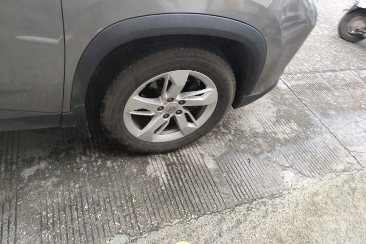 Used Baojun 530 2018 1.5T Manual Luxury Version National V Right Front Wheel Hub