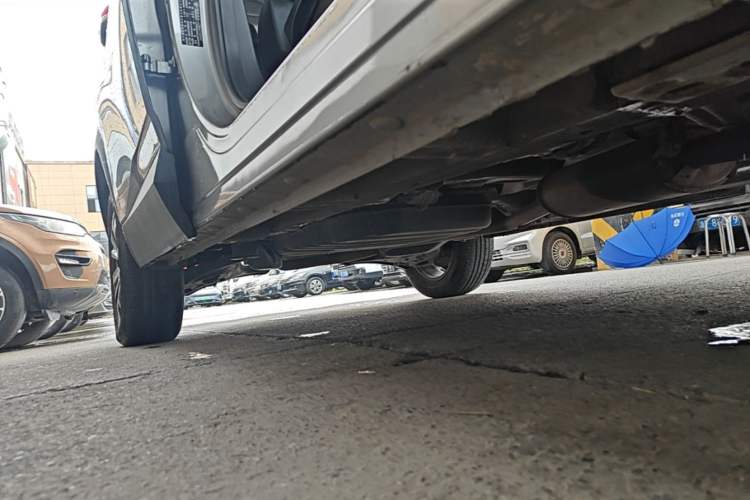Used Baojun 530 2018 1.5T DCT Flagship Version China V Emission Standard Right Side Sill