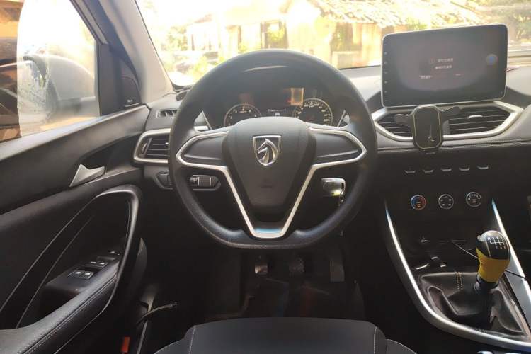 Used Baojun 530 2018 1.5T Manual Comfort Version China V Steering Wheel