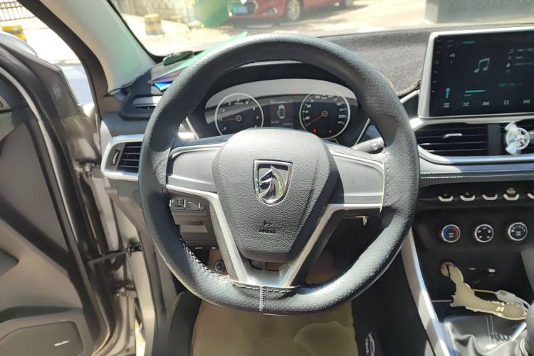 Used Baojun 530 2018 1.5T Manual Comfort Version China V Steering Wheel