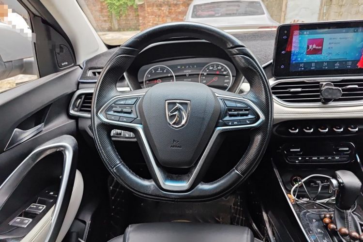 Used Baojun 530 2018 1.5T DCT Flagship Version China V Emission Standard Steering Wheel