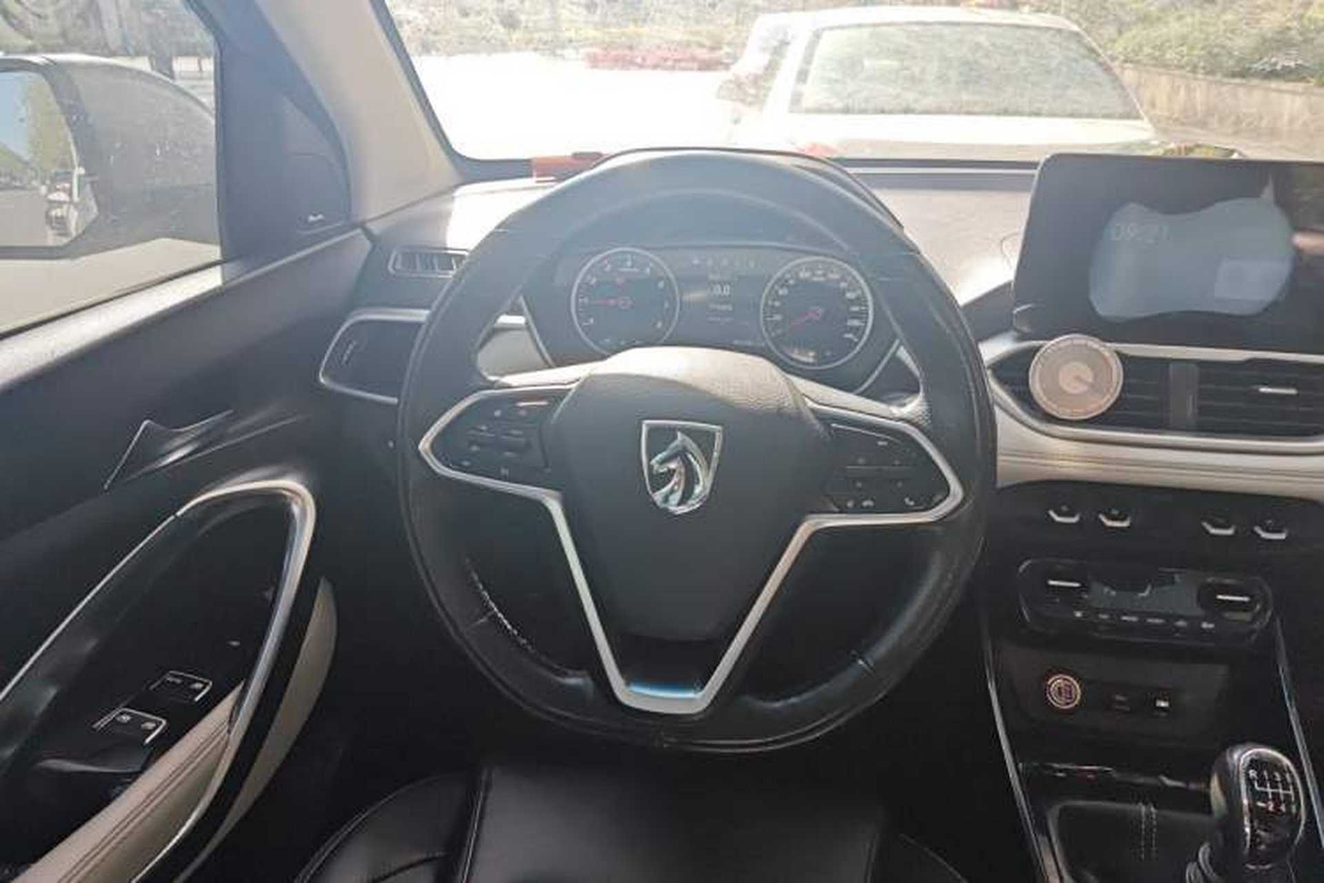 Used Baojun 530 2018 1.5T Manual Prestige Version China V Steering Wheel