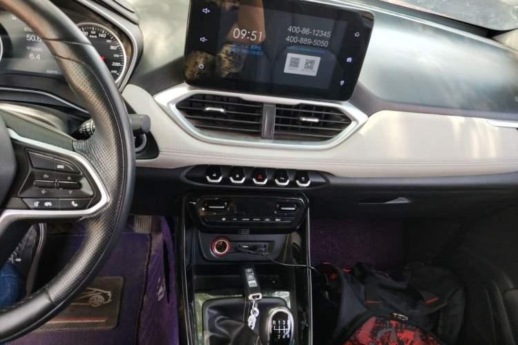 Used Baojun 530 2018 1.5T Manual Prestige Version China V Audio And AC Panel