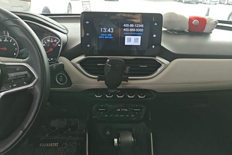 Used Baojun 530 2018 1.5T DCT Flagship Version China V Emission Standard Audio And AC Panel