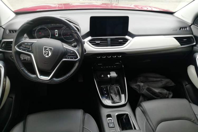 Used Baojun 530 2018 1.5T DCT Flagship Version China V Emission Standard Center Console