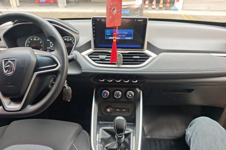 Used Baojun 530 2018 1.5T Manual Comfort Version China V Center Console