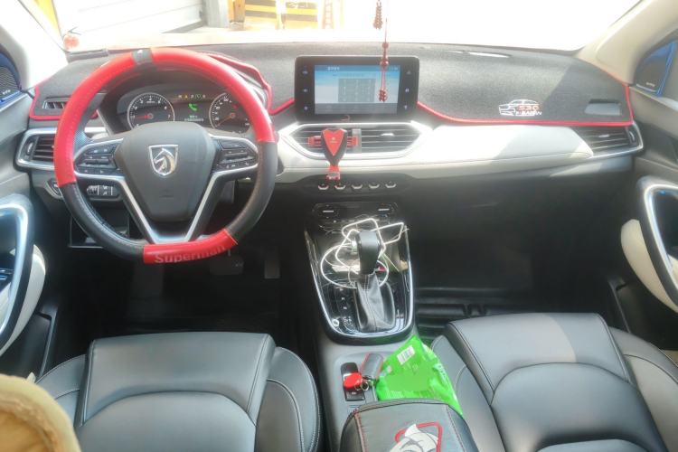 Used Baojun 530 2018 1.5T DCT Flagship Version China V Emission Standard Center Console