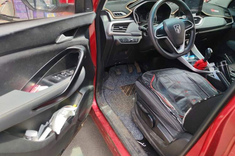 Used Baojun 530 2018 1.5T Manual Elite Version China V Driver Seat