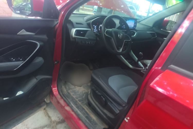 Used Baojun 530 2018 1.5T Manual Elite Version China V Driver Seat
