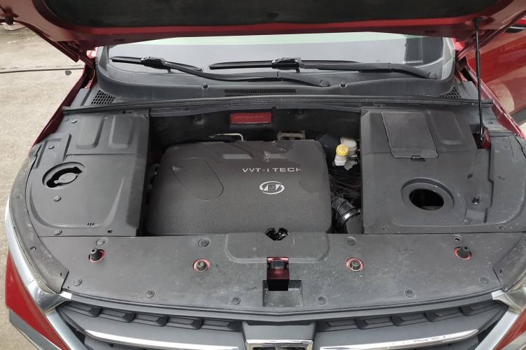 Used Baojun 530 2018 1.8L Automatic Luxury Version China V Engine Bay
