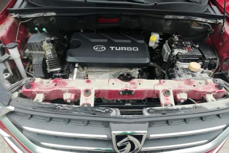 Used Baojun 530 2018 1.5T DCT Flagship Version China V Emission Standard Engine Bay
