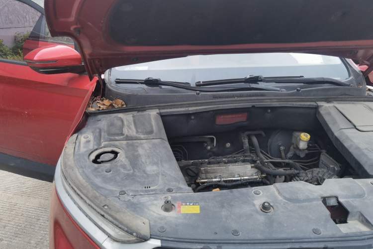 Used Baojun 530 2018 1.8L Automatic Elite Version China V Emission Standard Engine Bay Right
