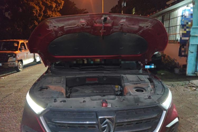 Used Baojun 530 2018 1.5T DCT Flagship Version China V Emission Standard Engine Bay
