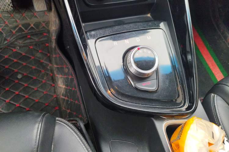 Used Baojun 530 2018 1.8L Automatic Luxury Version China V Gear Lever