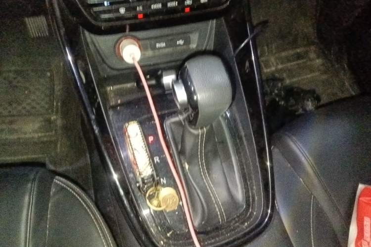 Used Baojun 530 2018 1.5T DCT Flagship Version China V Emission Standard Gear Lever
