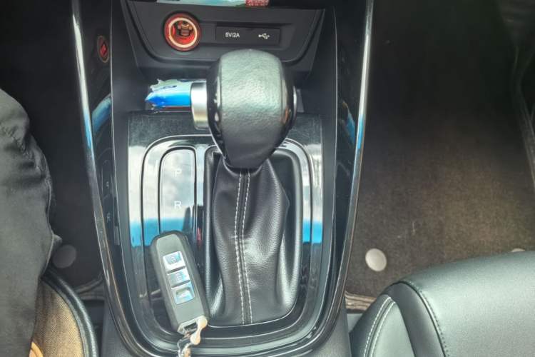 Used Baojun 530 2018 1.5T DCT Flagship Version China V Emission Standard Gear Lever