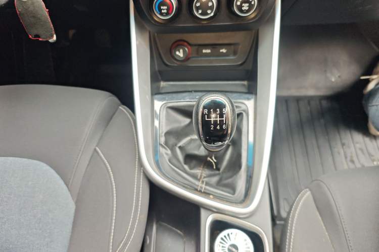 Used Baojun 530 2018 1.5T Manual Comfort Version China V Gear Lever