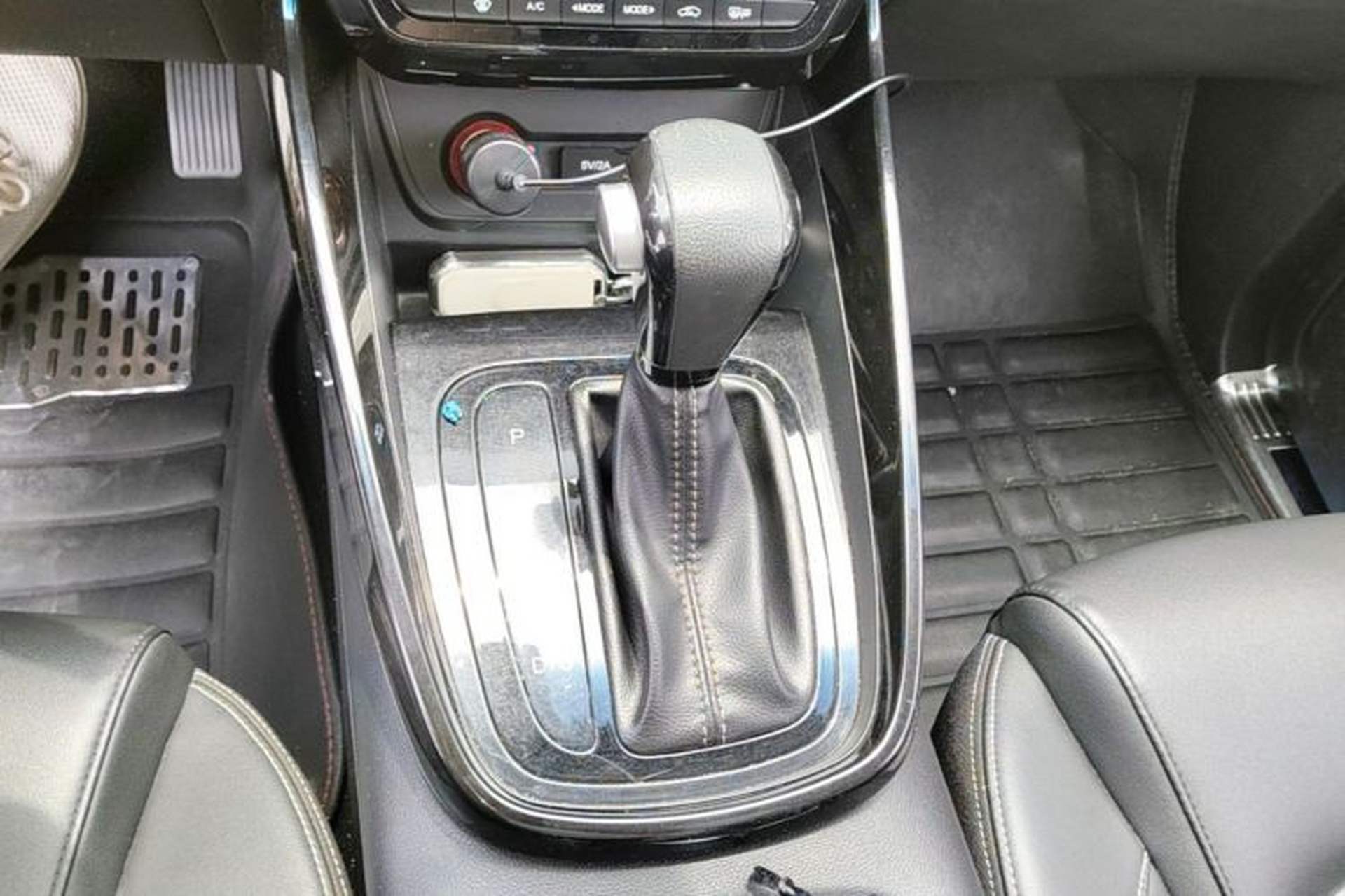 Used Baojun 530 2018 1.5T DCT Flagship Version China V Emission Standard Gear Lever