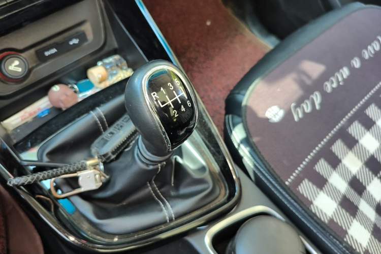Used Baojun 530 2018 1.5T Manual Prestige Version China V Gear Lever