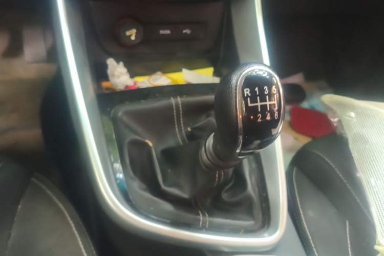 Used Baojun 530 2018 1.5T Manual Elite Version China V Gear Lever