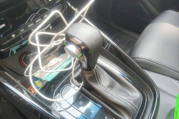 Used Baojun 530 2018 1.5T DCT Flagship Version China V Emission Standard Gear Lever