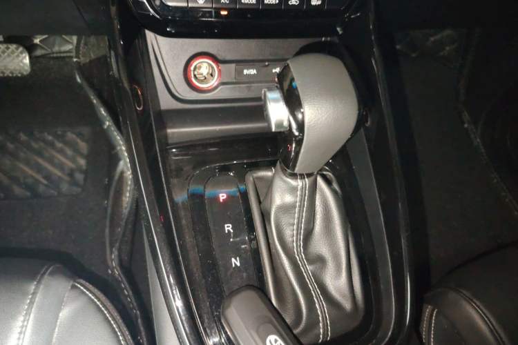 Used Baojun 530 2018 1.5T DCT Flagship Version China V Emission Standard Gear Lever