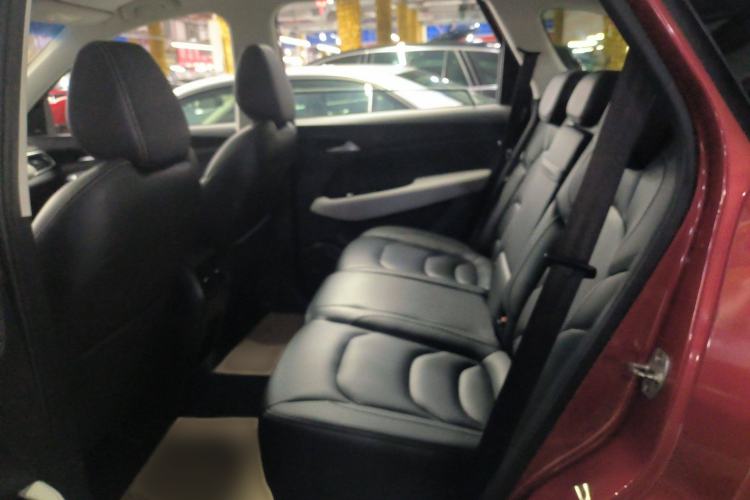 Used Baojun 530 2018 1.8L Automatic Luxury Version China V Interior 1