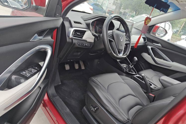 Used Baojun 530 2018 1.5T Manual Prestige Version China V Interior 2