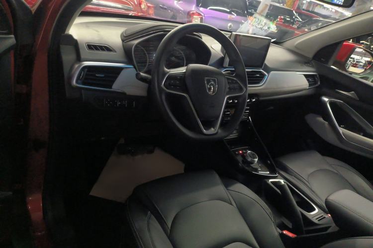 Used Baojun 530 2018 1.8L Automatic Luxury Version China V Interior 3
