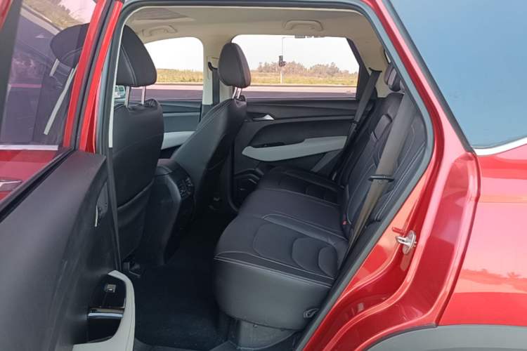 Used Baojun 530 2018 1.5T Manual Luxury Version National V Left Rear Seat