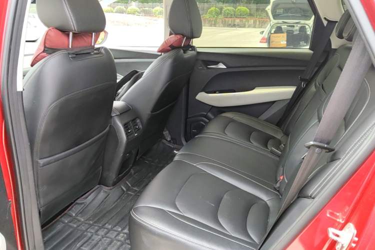 Used Baojun 530 2018 1.5T DCT Flagship Version China V Emission Standard Left Rear Seat