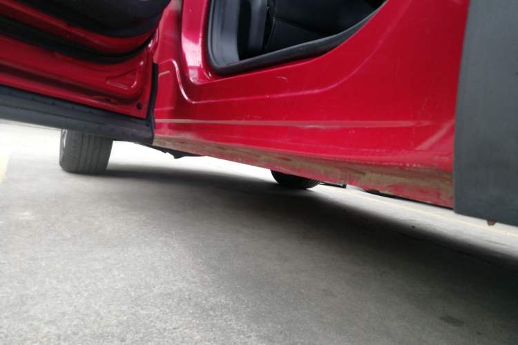 Used Baojun 530 2018 1.5T DCT Flagship Version China V Emission Standard Left Side Sill