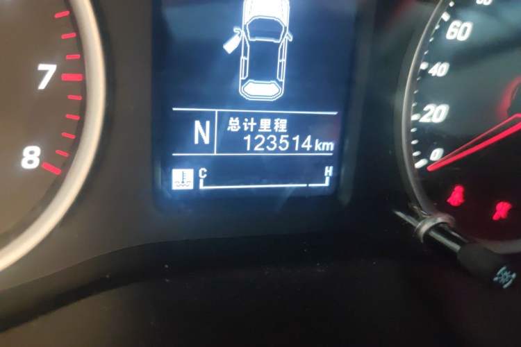 Used Baojun 530 2018 1.8L Automatic Luxury Version China V Odometer Close Up