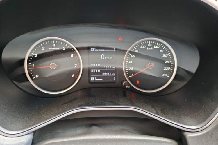 Used Baojun 530 2018 1.5T Manual Elite Version China V Odometer Close Up