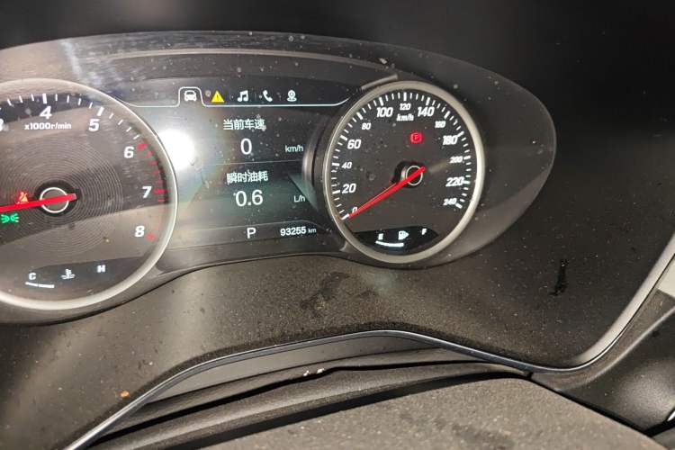 Used Baojun 530 2018 1.5T DCT Flagship Version China V Emission Standard Odometer Close Up