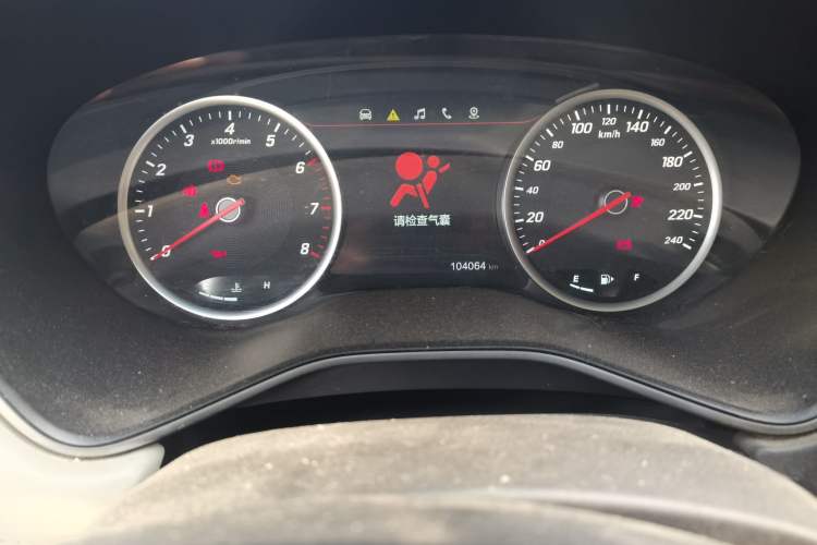 Used Baojun 530 2018 1.5T Manual Prestige Version China V Odometer Close Up