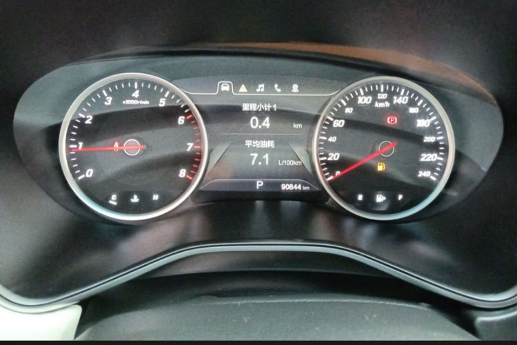 Used Baojun 530 2018 1.5T DCT Flagship Version China V Emission Standard Odometer Close Up