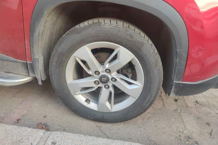 Used Baojun 530 2018 1.8L Automatic Luxury Version China V Right Front Wheel Hub