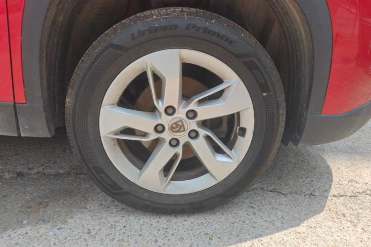 Used Baojun 530 2018 1.8L Automatic Luxury Version China V Right Front Wheel Hub
