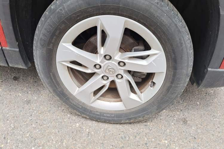 Used Baojun 530 2018 1.8L Automatic Luxury Version China V Right Front Wheel Hub