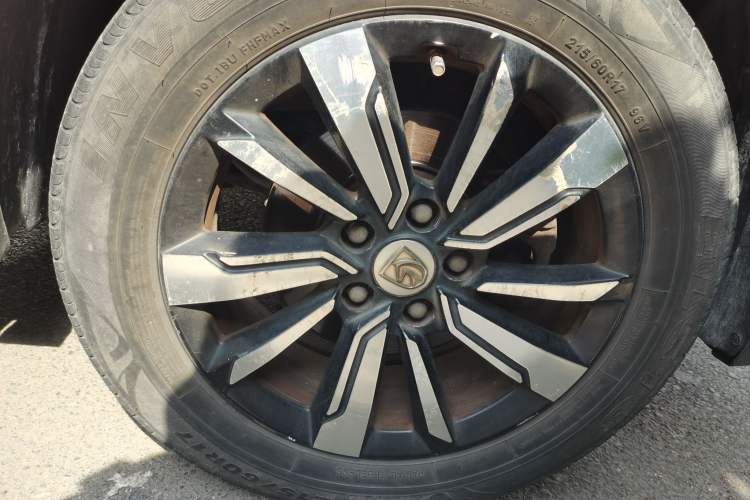 Used Baojun 530 2018 1.5T Manual Prestige Version China V Right Front Wheel Hub