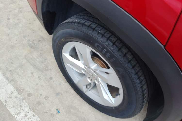 Used Baojun 530 2018 1.8L Automatic Luxury Version China V Right Rear Wheel Hub