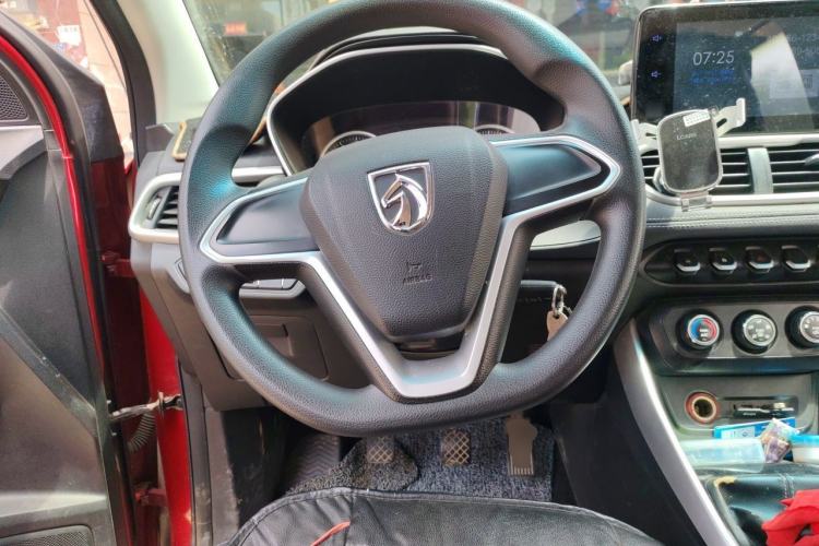 Used Baojun 530 2018 1.5T Manual Elite Version China V Steering Wheel