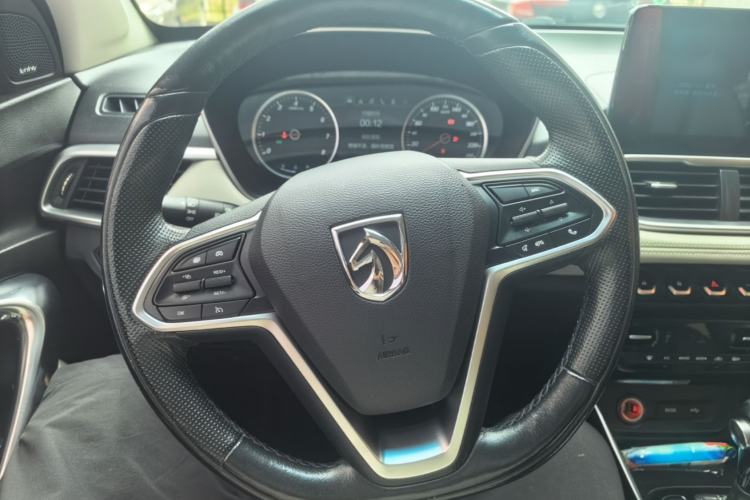 Used Baojun 530 2018 1.5T DCT Flagship Version China V Emission Standard Steering Wheel