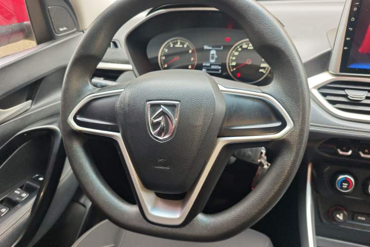 Used Baojun 530 2018 1.5T Manual Comfort Version China V Steering Wheel