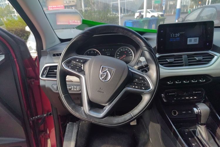 Used Baojun 530 2018 1.5T DCT Flagship Version China V Emission Standard Steering Wheel
