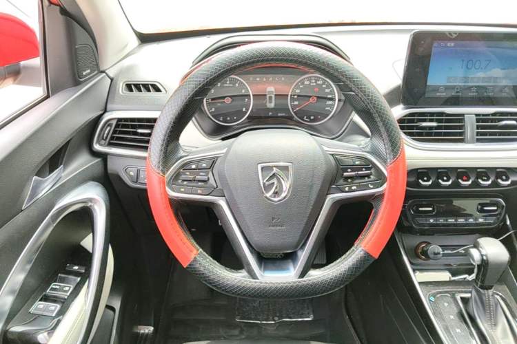 Used Baojun 530 2018 1.5T DCT Flagship Version China V Emission Standard Steering Wheel