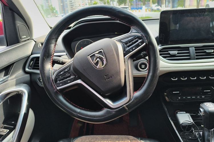 Used Baojun 530 2018 1.8L Automatic Luxury Version China V Steering Wheel