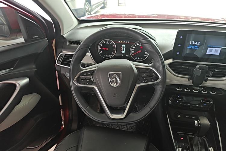 Used Baojun 530 2018 1.5T DCT Flagship Version China V Emission Standard Steering Wheel